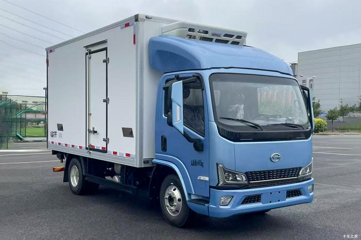 广汽领程T3 Plus 4x2 4.08米单排纯电动冷藏车 中创新航133.947kWh