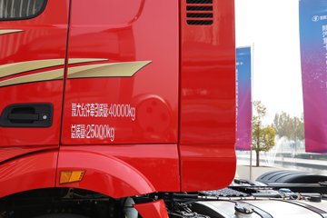 ��������M5000C ���� 9.9L���� 480���� 6X4 ��ʿ��12�� ǣ����ͼƬ