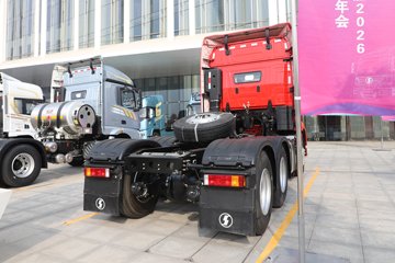 德龙M5000&nbsp;牵引车外观                                                图片