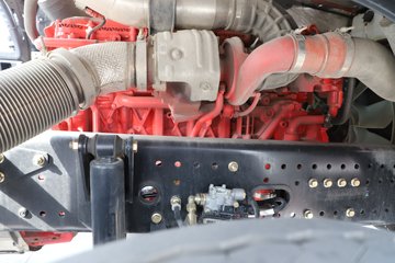 ��������M5000C ���� 9.9L���� 480���� 6X4 ��ʿ��12�� ǣ����ͼƬ