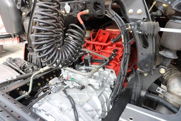 ��������M5000C ���� 9.9L���� 480���� 6X4 ��ʿ��12�� ǣ����ͼƬ