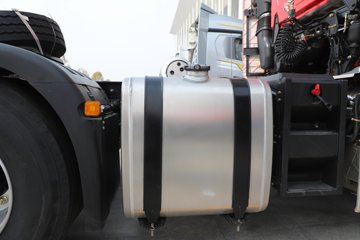 ��������M5000C ���� 9.9L���� 480���� 6X4 ��ʿ��12�� ǣ����ͼƬ