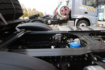 ��������M5000C ���� 9.9L���� 480���� 6X4 ��ʿ��12�� ǣ����ͼƬ