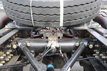 ��������M5000C ���� 9.9L���� 480���� 6X4 ��ʿ��12�� ǣ����ͼƬ