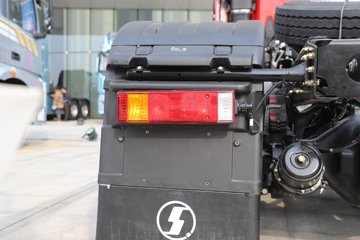 ��������M5000C ���� 9.9L���� 480���� 6X4 ��ʿ��12�� ǣ����ͼƬ