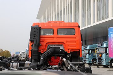 ��������X5000C ��ԭ�� 12.5L���� 600���� 8X4 ��ʿ��13�� 6.8����ж��ͼƬ