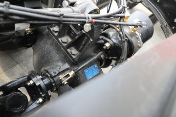 ��������X5000C ��ԭ�� 12.5L���� 600���� 8X4 ��ʿ��13�� 6.8����ж��ͼƬ