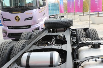 ��������X5000C ��ԭ�� 12.5L���� 600���� 8X4 ��ʿ��13�� 6.8����ж��ͼƬ