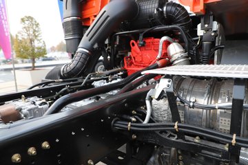 ��������X5000C ��ԭ�� 12.5L���� 600���� 8X4 ��ʿ��13�� 6.8����ж��ͼƬ