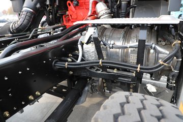 ��������X5000C ��ԭ�� 12.5L���� 600���� 8X4 ��ʿ��13�� 6.8����ж��ͼƬ