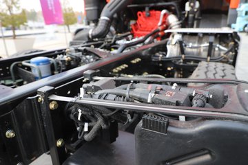 ��������X5000C ��ԭ�� 12.5L���� 600���� 8X4 ��ʿ��13�� 6.8����ж��ͼƬ