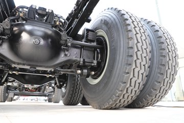 ��������X5000C ��ԭ�� 12.5L���� 600���� 8X4 ��ʿ��13�� 6.8����ж��ͼƬ