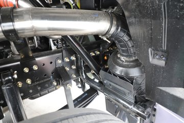 ��������M6000C 6.8L���� 320���� 4X2 ������10�� AMT�Զ��� 9.8����ʽ�ػ���ͼƬ