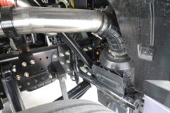 陕汽德龙M6000C 6.8L柴油 320马力 4X2 万里扬10档 AMT自动档 9.8米厢式载货车