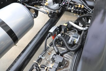 ��������M6000C 6.8L���� 320���� 4X2 ������10�� AMT�Զ��� 9.8����ʽ�ػ���ͼƬ