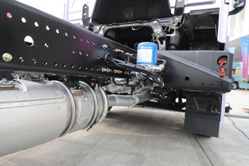 ��������M6000C 6.8L���� 320���� 4X2 ������10�� AMT�Զ��� 9.8����ʽ�ػ���ͼƬ