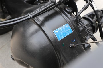 ��������M6000C 6.8L���� 320���� 4X2 ������10�� AMT�Զ��� 9.8����ʽ�ػ���ͼƬ