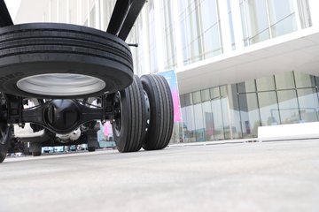 ��������M6000C 6.8L���� 320���� 4X2 ������10�� AMT�Զ��� 9.8����ʽ�ػ���ͼƬ