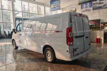 星享V8E&nbsp;电动封闭厢货外观图片