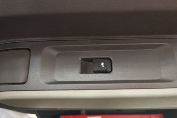 Զ������V8E 2025�� �ǻ۰� 2�� ���綯��ջ��� ����ʱ��50.2kWhͼƬ