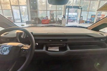 Զ������V8E 2025�� �ǻ۰� 2�� ���綯��ջ��� ����ʱ��50.2kWhͼƬ