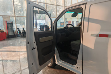 Զ������V8E 2025�� �ǻ۰� 2�� ���綯��ջ��� ����ʱ��50.2kWhͼƬ