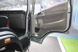 统帅&nbsp;载货车驾驶室                                               图片