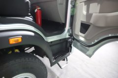 重汽HOWO统帅T8 2.5L柴油 185马力 中国重汽12档 4.15米单排仓栅式轻卡(睡眠舱) 重汽HOWO统帅T8 2.5L柴油 185马力 中国重汽12档 4.15米单排仓栅式轻卡(睡眠舱)