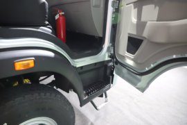 统帅&nbsp;载货车驾驶室                                               图片