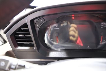 ����HOWOͳ˧T8 2.5L���� 185���� �й�����12�� 4.15�׵��Ų�դʽ�Ῠ(˯�߲�)ͼƬ