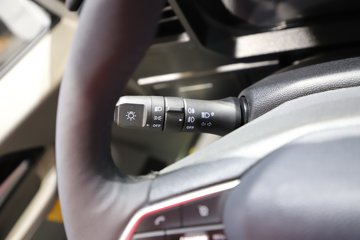 ����HOWOͳ˧T8 2.5L���� 185���� �й�����12�� 4.15�׵��Ų�դʽ�Ῠ(˯�߲�)ͼƬ