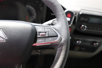 ����HOWOͳ˧T8 2.5L���� 185���� �й�����12�� 4.15�׵��Ų�դʽ�Ῠ(˯�߲�)ͼƬ