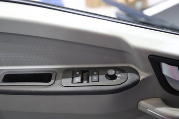 ����HOWOͳ˧T8 2.5L���� 185���� �й�����12�� 4.15�׵��Ų�դʽ�Ῠ(˯�߲�)ͼƬ