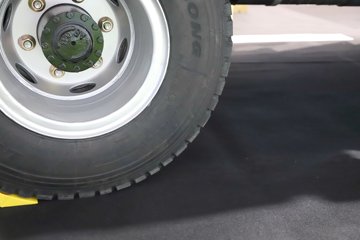 ����HOWOͳ˧T8 2.5L���� 185���� �й�����12�� 4.15�׵��Ų�դʽ�Ῠ(˯�߲�)ͼƬ