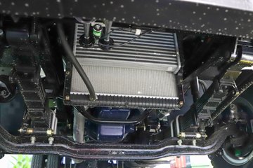 ����HOWOͳ˧T8 2.5L���� 185���� �й�����12�� 4.15�׵��Ų�դʽ�Ῠ(˯�߲�)ͼƬ