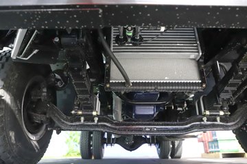 ����HOWOͳ˧T8 2.5L���� 185���� �й�����12�� 4.15�׵��Ų�դʽ�Ῠ(˯�߲�)ͼƬ