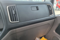 解放虎VH 2.5L柴油 180马力 法士特10档 4.16米单排仓栅式轻卡 解放虎VH 2.5L柴油 180马力 法士特10档 4.16米单排仓栅式轻卡