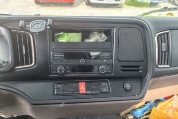 ��Ż�VH 2.5L���� 180���� ��ʿ��10�� 4.16�׵��Ų�դʽ�ῨͼƬ