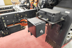 重汽HOWO轻卡 悍将 气刹 4.15米单排纯电动仓栅式轻卡 宁德时代100.46kWh