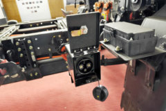 重汽HOWO轻卡 悍将 气刹 4.15米单排纯电动仓栅式轻卡 宁德时代100.46kWh