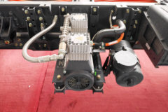 重汽HOWO轻卡 悍将 气刹 4.15米单排纯电动仓栅式轻卡 宁德时代100.46kWh