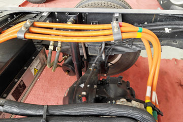 ����HOWO�Ῠ ���� ��ɲ 4.15�׵��Ŵ��綯��դʽ�Ῠ ����ʱ��100.46kWhͼƬ