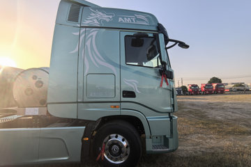 ���������콢KX ���߰� 14.5L LNG 630���� 6X4 ����12�� AMT�Զ��� ǣ����(4500mm���)ͼƬ