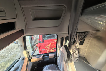 ���������콢KX ���߰� 14.5L LNG 630���� 6X4 ����12�� AMT�Զ��� ǣ����(4500mm���)ͼƬ