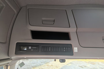 ���������콢KX ���߰� 14.5L LNG 630���� 6X4 ����12�� AMT�Զ��� ǣ����(4500mm���)ͼƬ