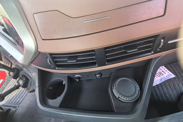 ���������콢KX ���߰� 14.5L LNG 630���� 6X4 ����12�� AMT�Զ��� ǣ����(4500mm���)ͼƬ