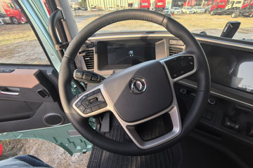 ���������콢KX ���߰� 14.5L LNG 630���� 6X4 ����12�� AMT�Զ��� ǣ����(4500mm���)ͼƬ