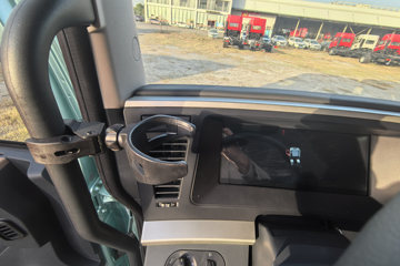 ���������콢KX ���߰� 14.5L LNG 630���� 6X4 ����12�� AMT�Զ��� ǣ����(4500mm���)ͼƬ