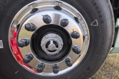 东风天龙旗舰KX 王者版 14.5L LNG 630马力 6X4 伊顿12档 AMT自动档 牵引车(4500mm轴距)