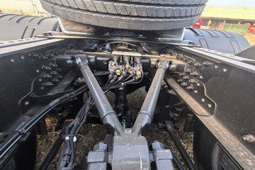 ���������콢KX ���߰� 14.5L LNG 630���� 6X4 ����12�� AMT�Զ��� ǣ����(4500mm���)ͼƬ